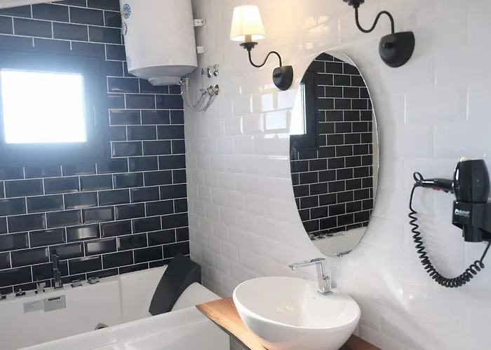 Δωμάτια σε οικογενειακή κατοικία Theano