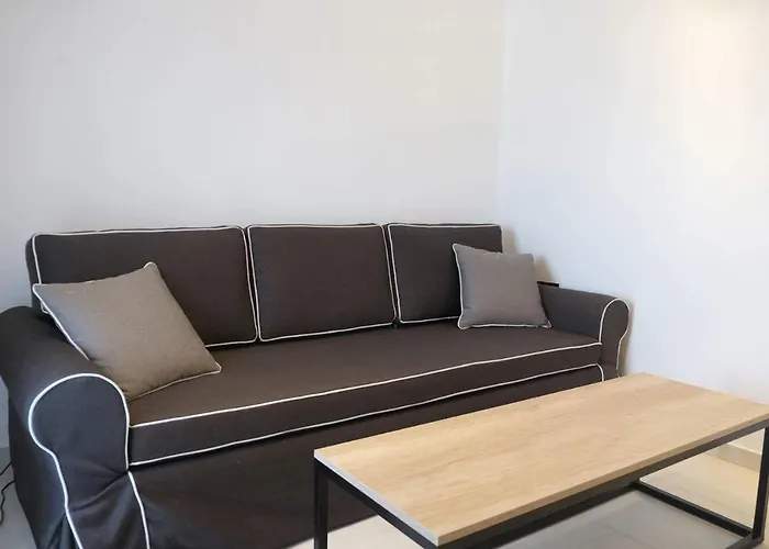 Theano Δωμάτια σε οικογενειακή κατοικία *